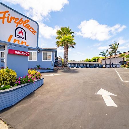 The Monterey Fireplace Inn Exterior photo
